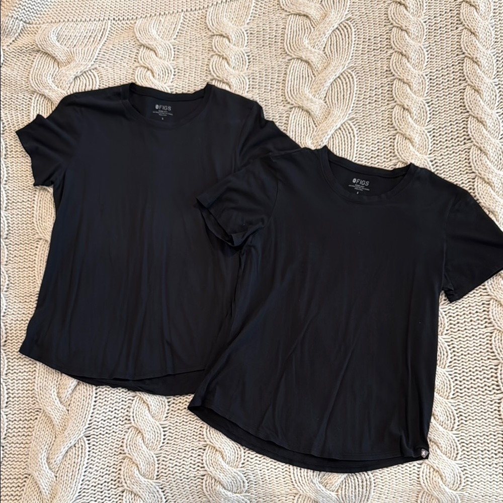 Set of 2 Black Figs Under-scrub Tops